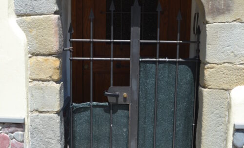 Portal of the ancient medieval Borghetto